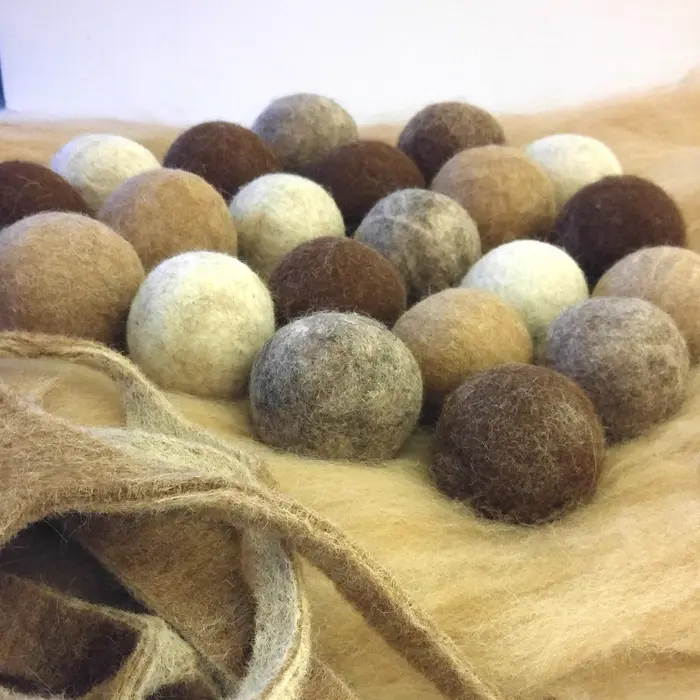 Balles de séchage : Assouplissant naturel écologique et hypoallergénique